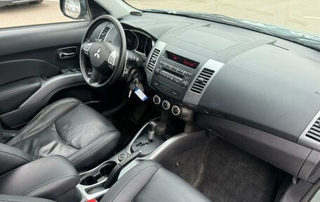 Mitsubishi Outlander III рестайлинг 3, 2006 год, 799 000 рублей, 12 фотография