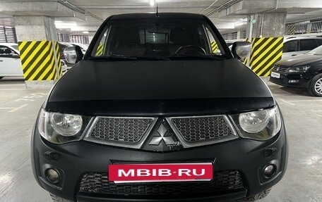 Mitsubishi L200 IV рестайлинг, 2012 год, 1 449 000 рублей, 2 фотография