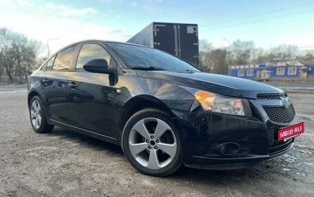 Chevrolet Cruze II, 2010 год, 820 000 рублей, 3 фотография