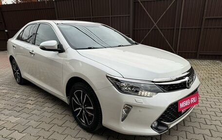 Toyota Camry, 2017 год, 2 490 000 рублей, 2 фотография