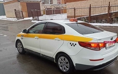 KIA Rio III рестайлинг, 2016 год, 680 000 рублей, 4 фотография