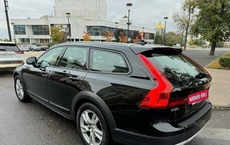 Volvo V90 Cross Country I рестайлинг, 2018 год, 3 800 000 рублей, 3 фотография