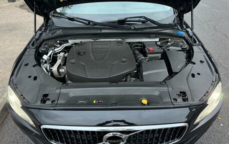 Volvo V90 Cross Country I рестайлинг, 2018 год, 3 800 000 рублей, 32 фотография