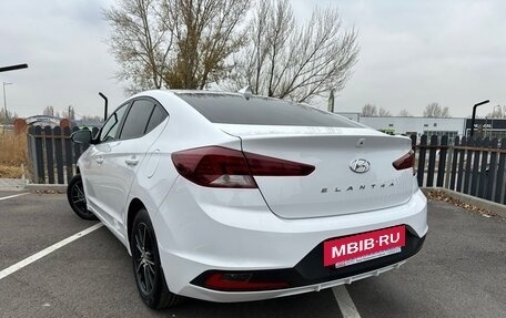 Hyundai Elantra VI рестайлинг, 2019 год, 1 559 900 рублей, 8 фотография