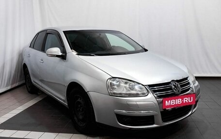 Volkswagen Jetta VI, 2008 год, 680 000 рублей, 3 фотография