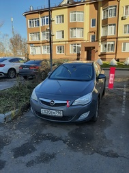 Opel Astra J, 2011 год, 760 000 рублей, 1 фотография