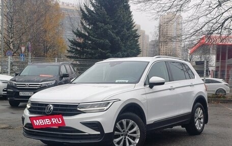 Volkswagen Tiguan II, 2021 год, 3 299 000 рублей, 3 фотография