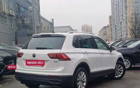 Volkswagen Tiguan II, 2021 год, 3 299 000 рублей, 4 фотография