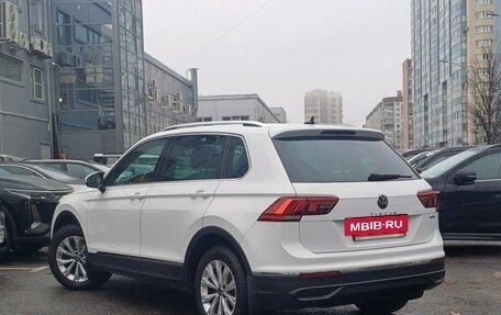 Volkswagen Tiguan II, 2021 год, 3 299 000 рублей, 6 фотография