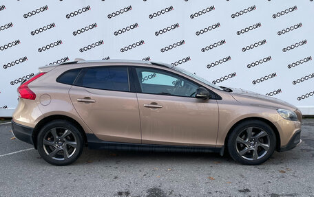 Volvo V40 Cross Country I, 2014 год, 1 309 000 рублей, 4 фотография