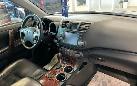 Toyota Highlander III, 2012 год, 2 599 000 рублей, 13 фотография