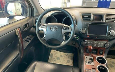 Toyota Highlander III, 2012 год, 2 599 000 рублей, 14 фотография