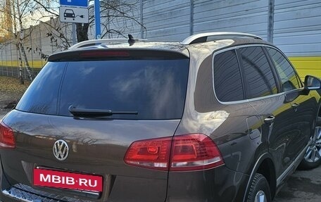 Volkswagen Touareg III, 2013 год, 2 390 000 рублей, 3 фотография