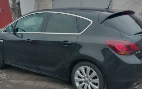 Opel Astra J, 2011 год, 850 000 рублей, 11 фотография