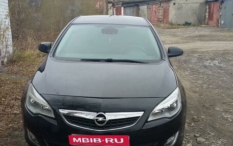 Opel Astra J, 2011 год, 850 000 рублей, 13 фотография