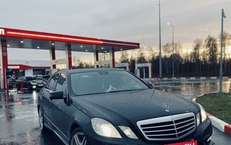 Mercedes-Benz E-Класс, 2011 год, 1 450 000 рублей, 14 фотография