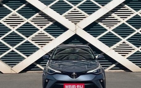 Toyota C-HR I рестайлинг, 2022 год, 1 900 000 рублей, 3 фотография