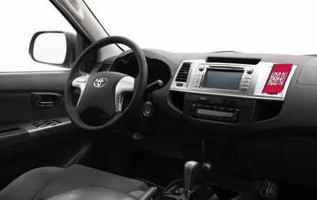 Toyota Hilux VII, 2012 год, 2 099 000 рублей, 13 фотография