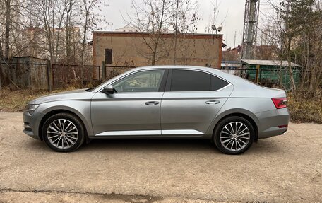 Skoda Superb III рестайлинг, 2020 год, 3 980 000 рублей, 31 фотография