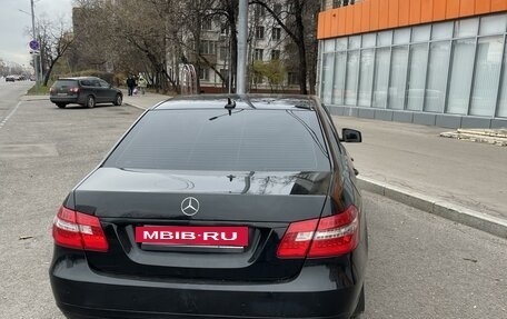 Mercedes-Benz E-Класс, 2010 год, 1 630 000 рублей, 2 фотография