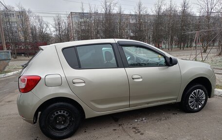 Renault Sandero II рестайлинг, 2015 год, 681 000 рублей, 4 фотография