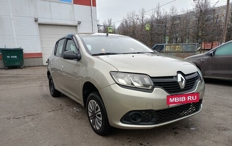 Renault Sandero II рестайлинг, 2015 год, 681 000 рублей, 3 фотография