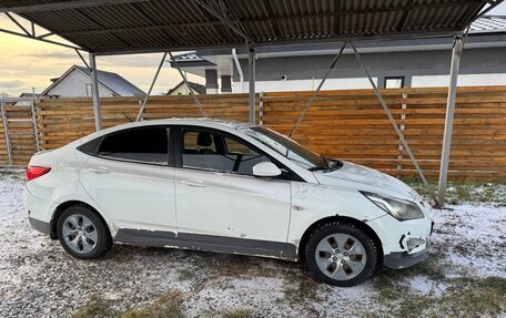 Hyundai Solaris II рестайлинг, 2016 год, 600 000 рублей, 3 фотография