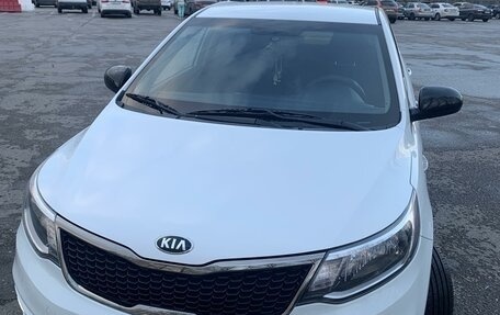 KIA Rio III рестайлинг, 2015 год, 950 000 рублей, 1 фотография