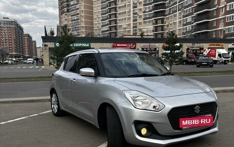 Suzuki Swift V, 2017 год, 1 030 000 рублей, 2 фотография