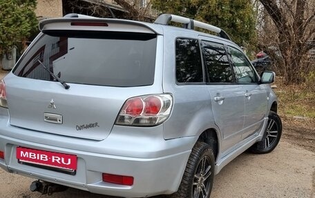 Mitsubishi Outlander III рестайлинг 3, 2004 год, 637 000 рублей, 5 фотография