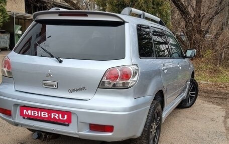 Mitsubishi Outlander III рестайлинг 3, 2004 год, 637 000 рублей, 7 фотография