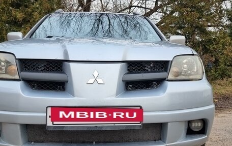 Mitsubishi Outlander III рестайлинг 3, 2004 год, 637 000 рублей, 28 фотография