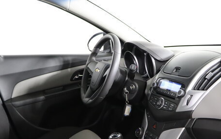 Chevrolet Cruze II, 2014 год, 899 990 рублей, 13 фотография