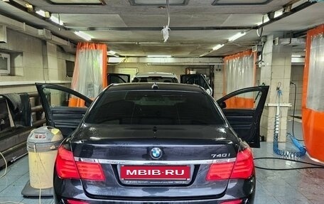 BMW 7 серия, 2010 год, 1 700 000 рублей, 23 фотография