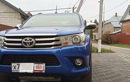 Toyota Hilux VIII, 2018 год, 3 800 000 рублей, 2 фотография