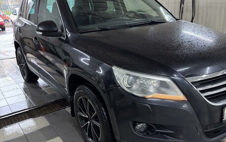 Volkswagen Tiguan I, 2010 год, 930 000 рублей, 2 фотография