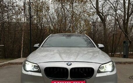 BMW 5 серия, 2010 год, 2 100 000 рублей, 2 фотография