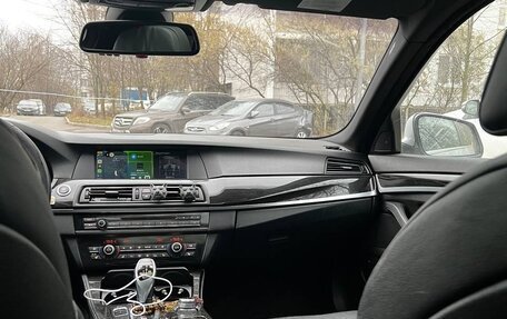 BMW 5 серия, 2010 год, 2 100 000 рублей, 11 фотография