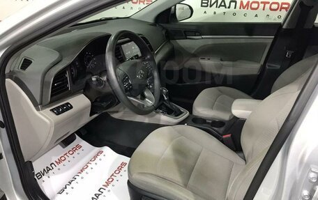 Hyundai Elantra VI рестайлинг, 2019 год, 1 819 000 рублей, 10 фотография