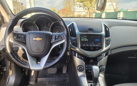 Chevrolet Cruze II, 2013 год, 890 000 рублей, 6 фотография