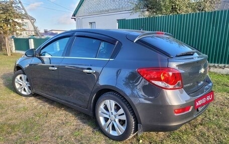 Chevrolet Cruze II, 2013 год, 890 000 рублей, 3 фотография