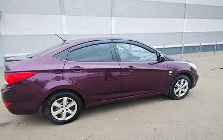 Hyundai Solaris II рестайлинг, 2012 год, 750 000 рублей, 3 фотография