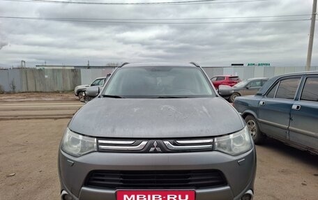 Mitsubishi Outlander III рестайлинг 3, 2012 год, 1 151 000 рублей, 6 фотография