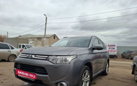 Mitsubishi Outlander III рестайлинг 3, 2012 год, 1 151 000 рублей, 2 фотография