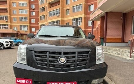 Cadillac Escalade III, 2011 год, 2 050 000 рублей, 4 фотография