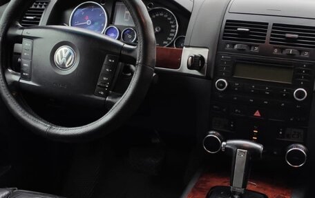 Volkswagen Touareg III, 2006 год, 850 000 рублей, 11 фотография