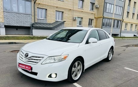 Toyota Camry, 2011 год, 1 275 000 рублей, 1 фотография