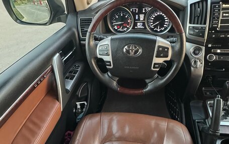 Toyota Land Cruiser 200, 2014 год, 4 800 000 рублей, 10 фотография