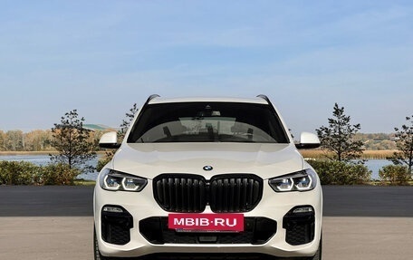 BMW X5, 2021 год, 9 725 000 рублей, 2 фотография