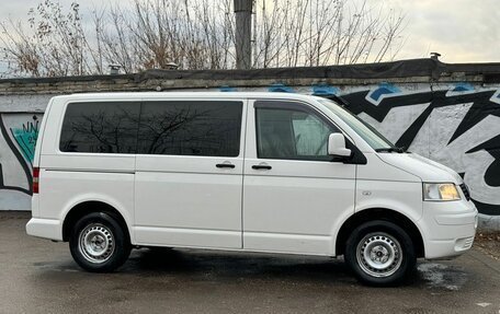 Volkswagen Caravelle T5, 2007 год, 1 480 000 рублей, 2 фотография